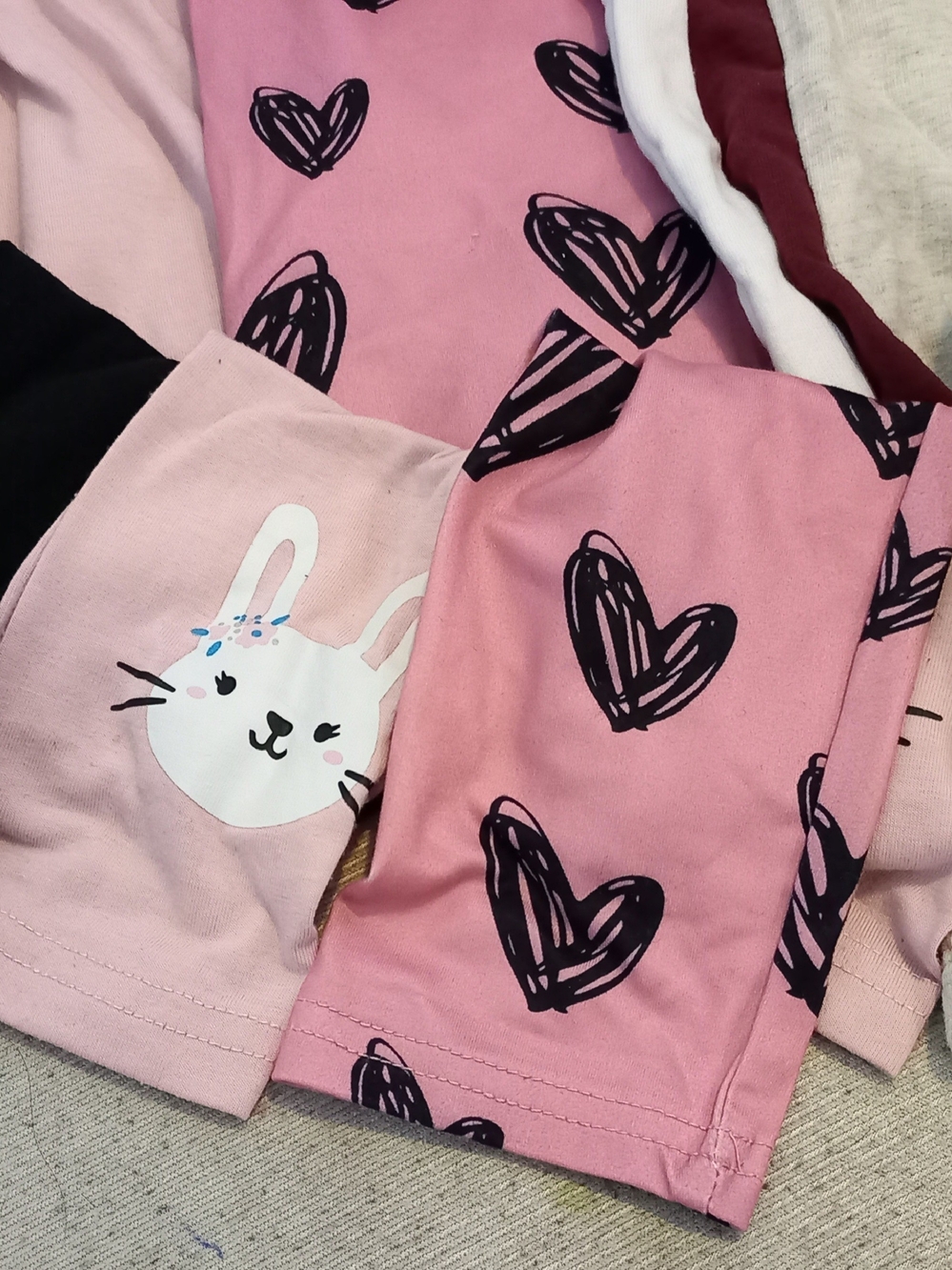 Lot of 6 Girls' Pants & Leggings (Sizes 5-7) - Picture 3 of 9